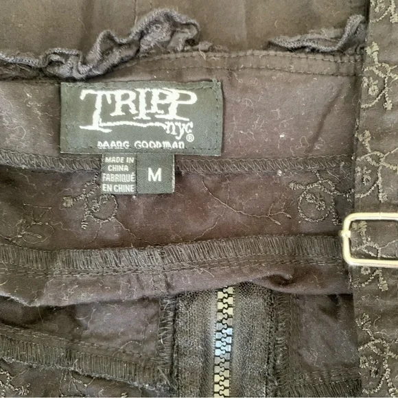 Tripp NYC SKULL EMBROIDERY CORSET Sz Med Black Lace Top Flaw - Picture 7 of 8